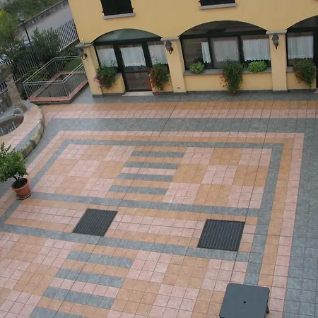 Hotel Ristorante Quadrifoglio Urgnano